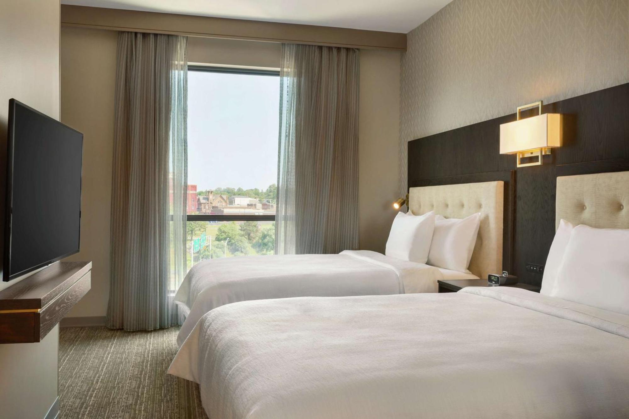 Embassy By Hilton Destiny 4* Syracuse